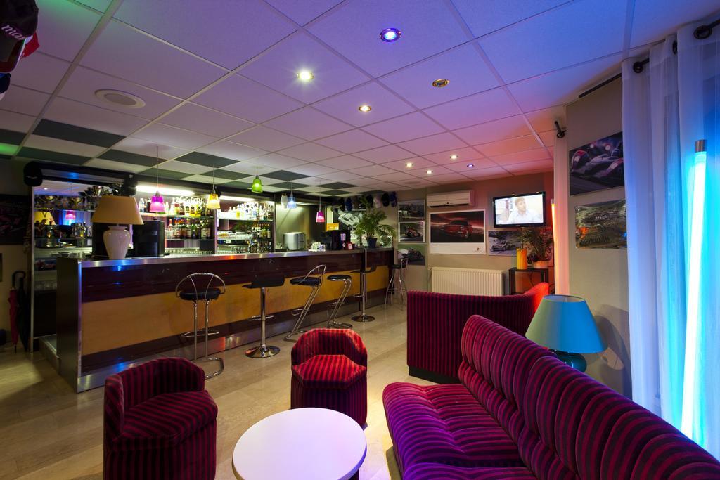 Cit'Hotel Du Circuit Magny-Cours Εξωτερικό φωτογραφία