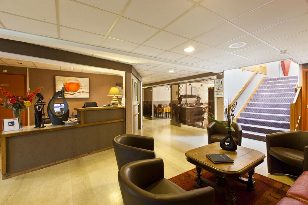 Cit'Hotel Du Circuit Magny-Cours Εξωτερικό φωτογραφία