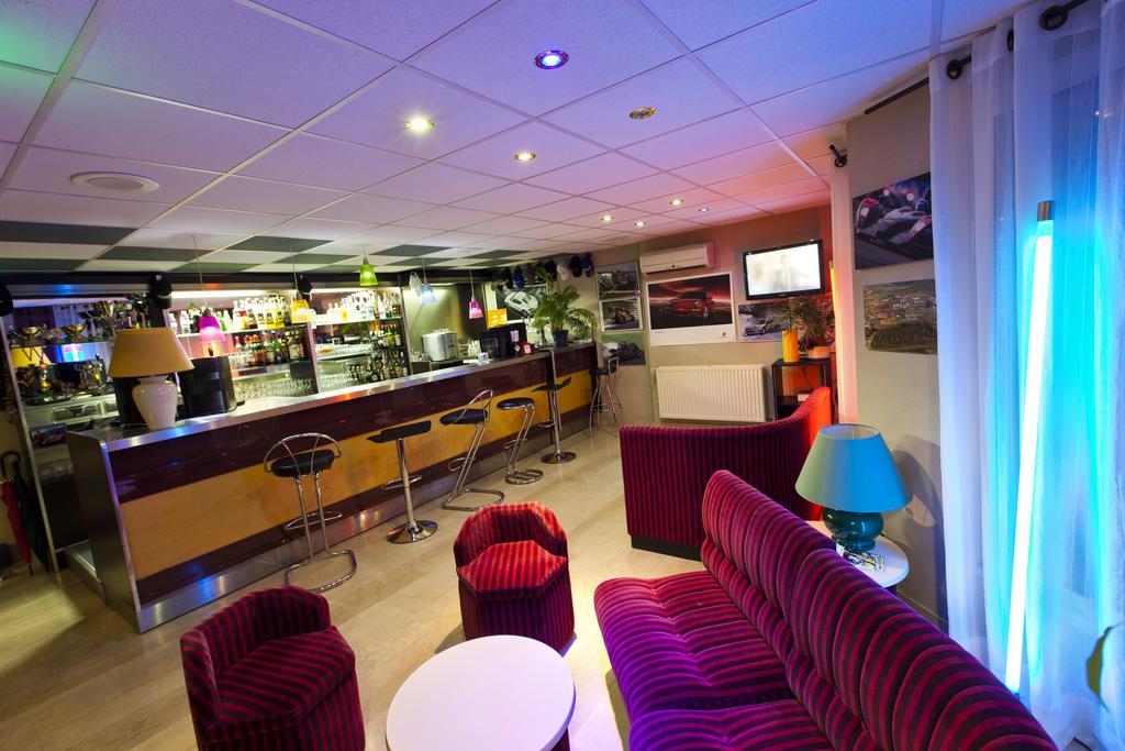Cit'Hotel Du Circuit Magny-Cours Εξωτερικό φωτογραφία